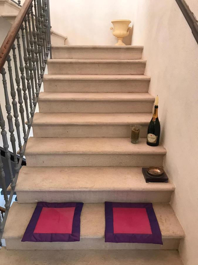 Palazzo Romanelli B&B Трані Екстер'єр фото