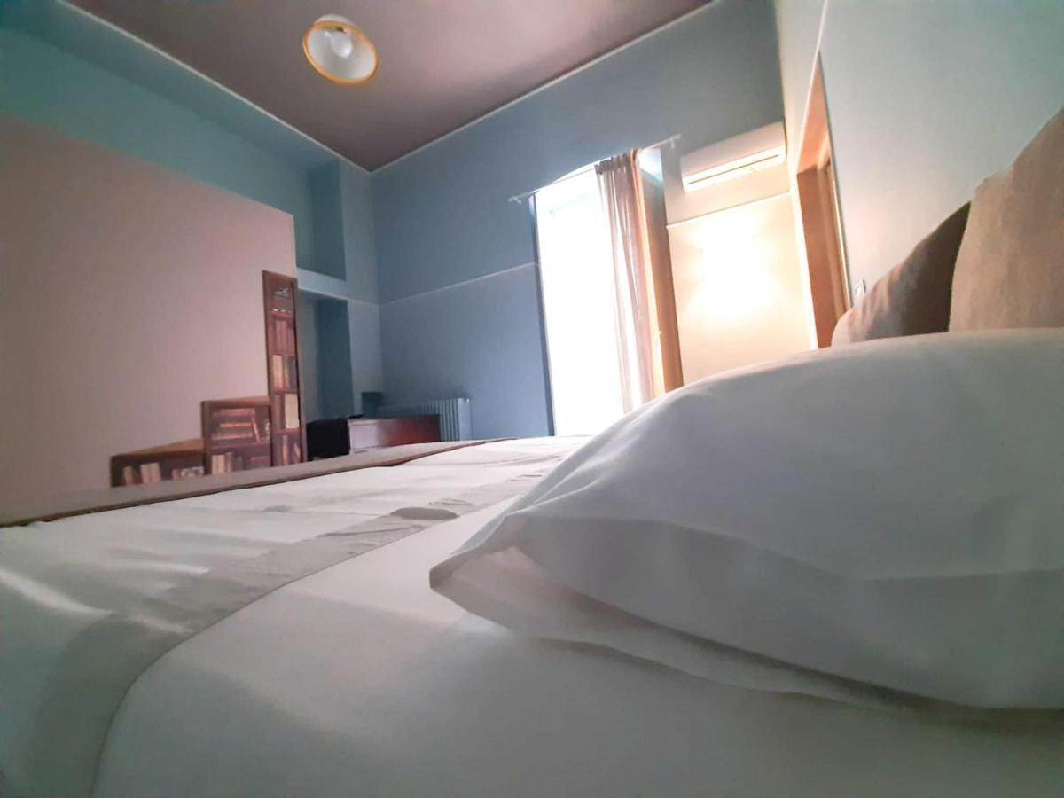 Palazzo Romanelli B&B Трані Екстер'єр фото