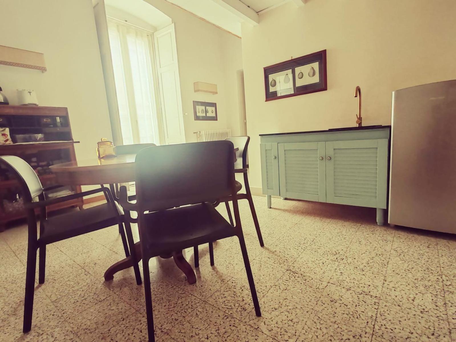 Palazzo Romanelli B&B Трані Екстер'єр фото